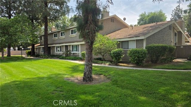 2061 W Redlands, Redlands, CA 92373