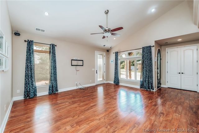 3707 Riverwalk Court, Jeffersonville, IN 47130