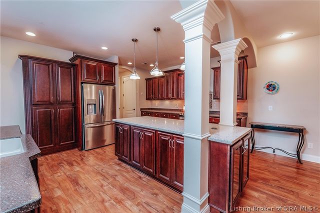 3707 Riverwalk Court, Jeffersonville, IN 47130