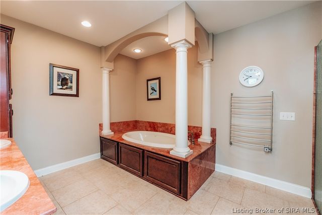 3707 Riverwalk Court, Jeffersonville, IN 47130