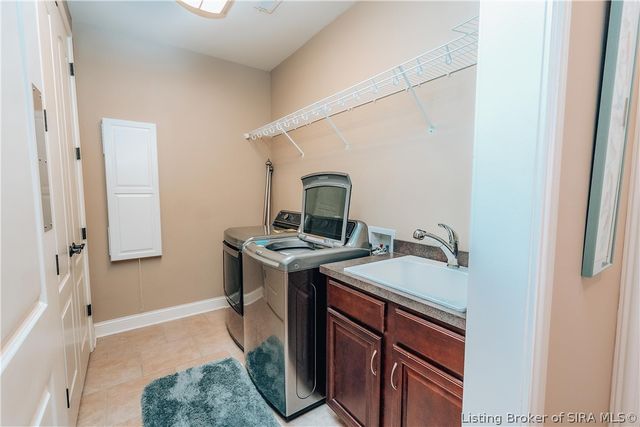 3707 Riverwalk Court, Jeffersonville, IN 47130