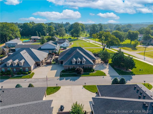 3707 Riverwalk Court, Jeffersonville, IN 47130