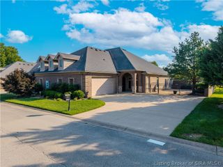 3707 Riverwalk Court, Jeffersonville, IN 47130
