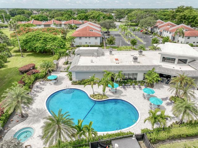 14823 Cumberland Drive 204 M, Delray Beach, FL 33446