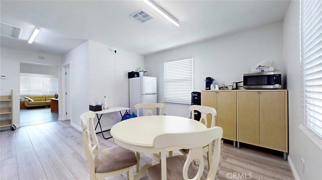6851 Foothill Boulevard, Tujunga, CA 91042