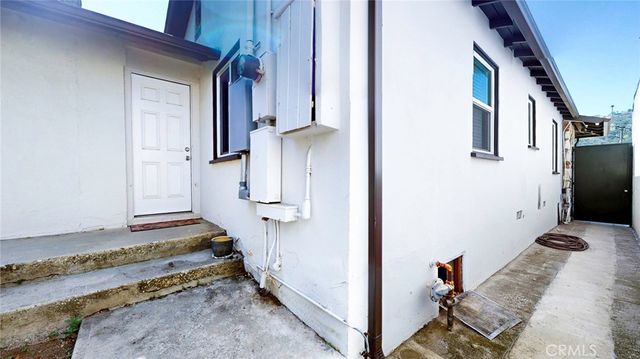 6851 Foothill Boulevard, Tujunga, CA 91042