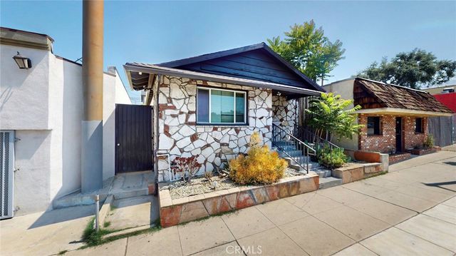 6851 Foothill Boulevard, Tujunga, CA 91042