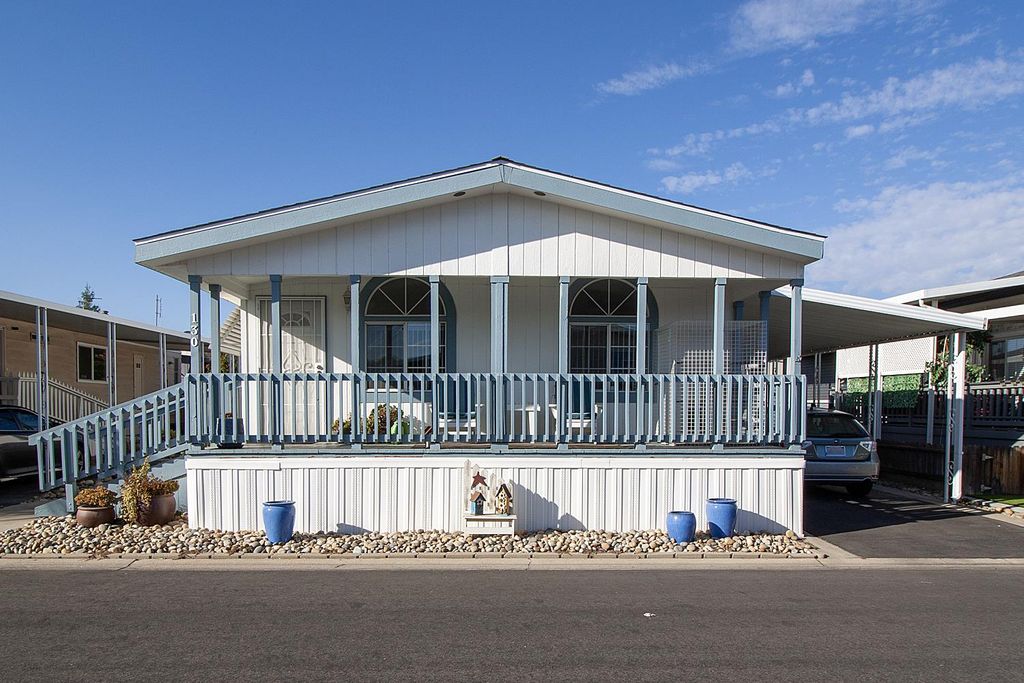 Image 1 of property listing at 221 W Herndon Avenue # 130, Fresno, CA 93650