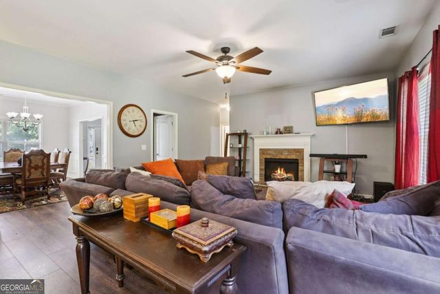 4751 Crinklepoint Court, Douglasville, GA 30134