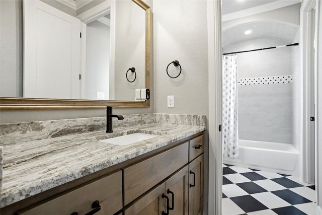 12005 Bella Vino Drive, Fort Worth, TX 76126