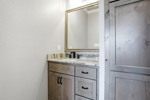 12005 Bella Vino Drive, Fort Worth, TX 76126