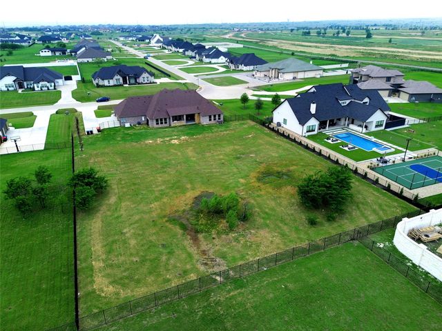 12005 Bella Vino Drive, Fort Worth, TX 76126