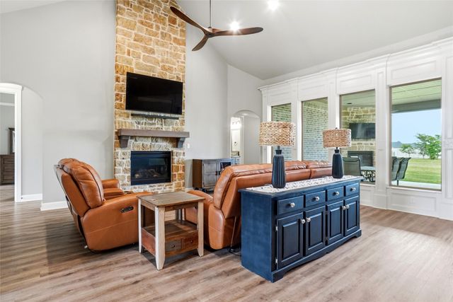 12005 Bella Vino Drive, Fort Worth, TX 76126