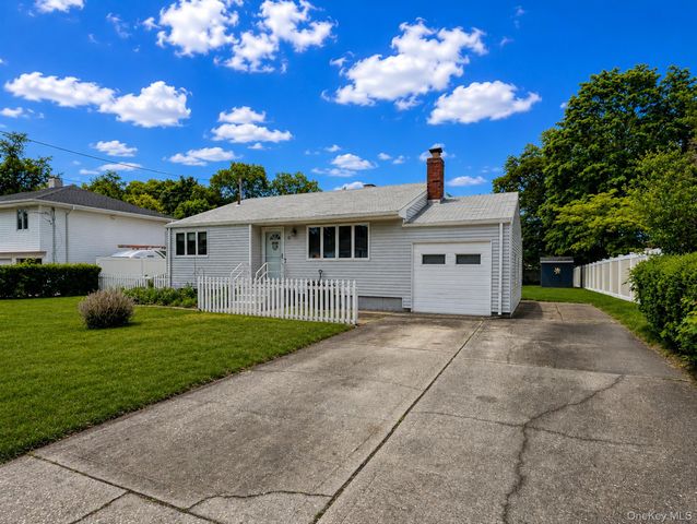 29 Sarah Drive, Lake Grove, NY 11755