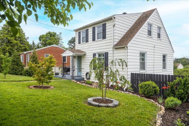 5038 Morwanda ST, Roanoke, VA 24017