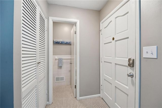 9908 Harrison Street, Kansas City, MO 64131