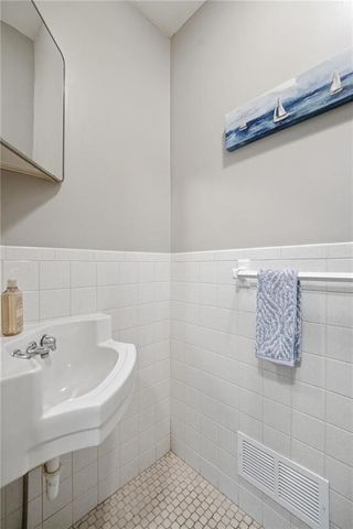9908 Harrison Street, Kansas City, MO 64131