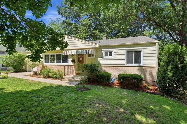 9908 Harrison Street, Kansas City, MO 64131