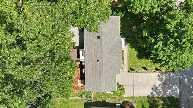 9908 Harrison Street, Kansas City, MO 64131