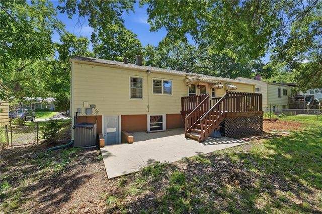 9908 Harrison Street, Kansas City, MO 64131