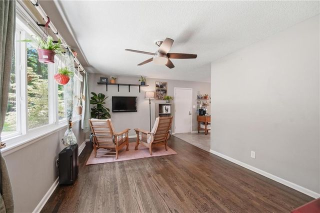 9908 Harrison Street, Kansas City, MO 64131