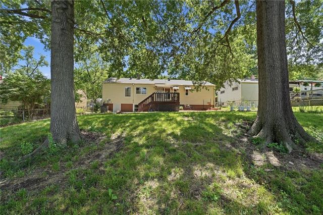9908 Harrison Street, Kansas City, MO 64131
