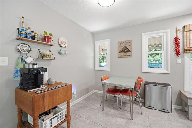 9908 Harrison Street, Kansas City, MO 64131