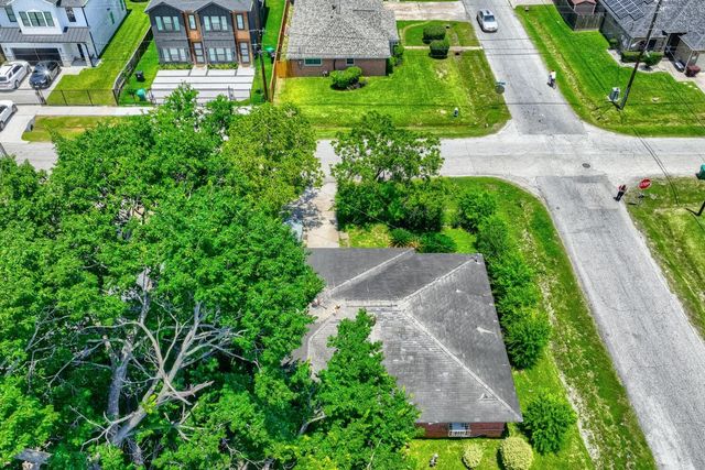 4538 Larkspur Street, Houston, TX 77051