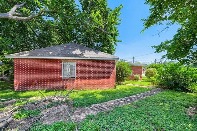 4538 Larkspur Street, Houston, TX 77051