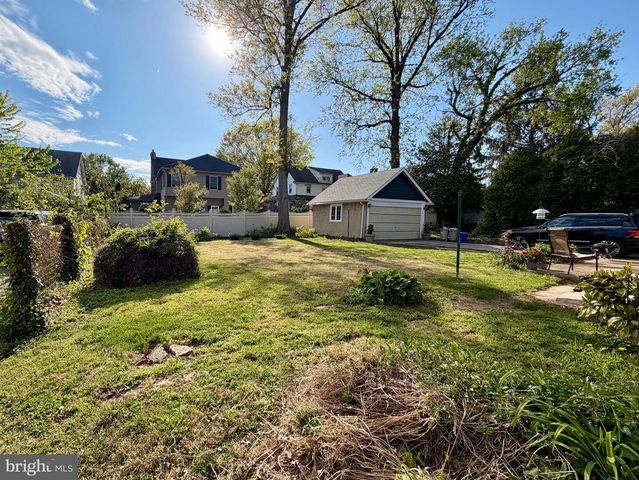 830 DREXEL AVE, Drexel Hill, PA 19026