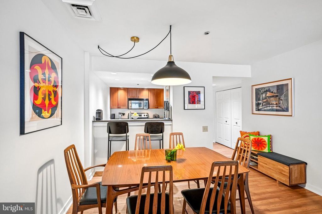301 RACE ST #409, Philadelphia, PA 19106 — photo 5