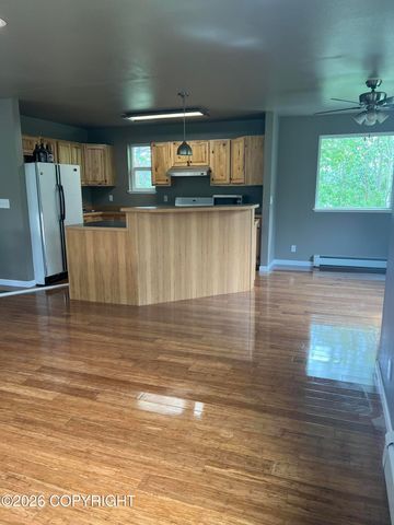 810 N Hilltop Drive, Palmer, AK 99645