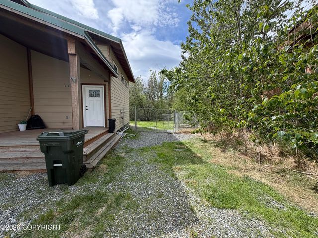 810 N Hilltop Drive, Palmer, AK 99645