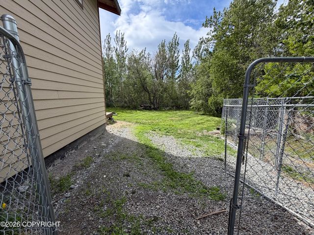 810 N Hilltop Drive, Palmer, AK 99645