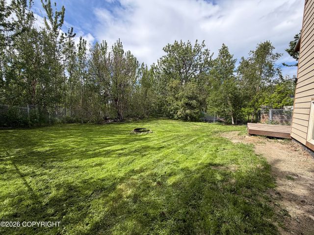 810 N Hilltop Drive, Palmer, AK 99645