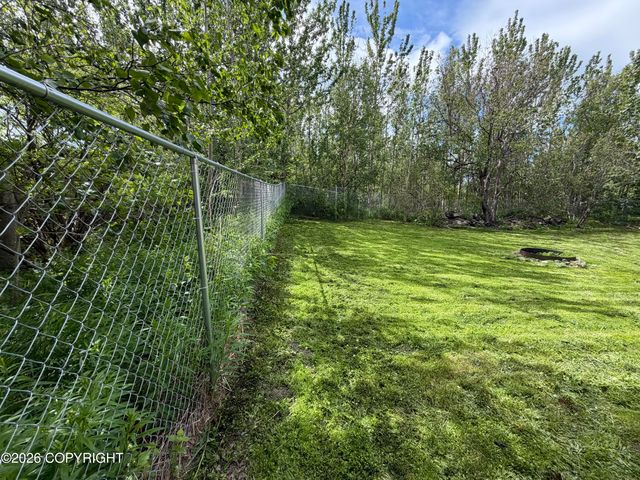 810 N Hilltop Drive, Palmer, AK 99645