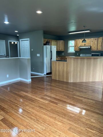 810 N Hilltop Drive, Palmer, AK 99645