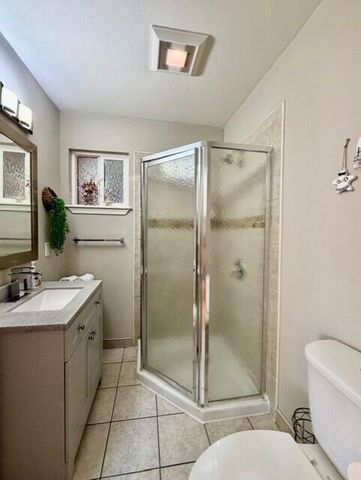 2546 N Grant Avenue, Springfield, MO 65803