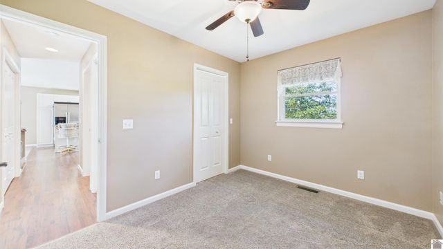 138 DEEPWOOD DRIVE, Murray, KY 42071