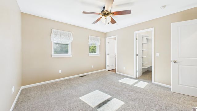 138 DEEPWOOD DRIVE, Murray, KY 42071