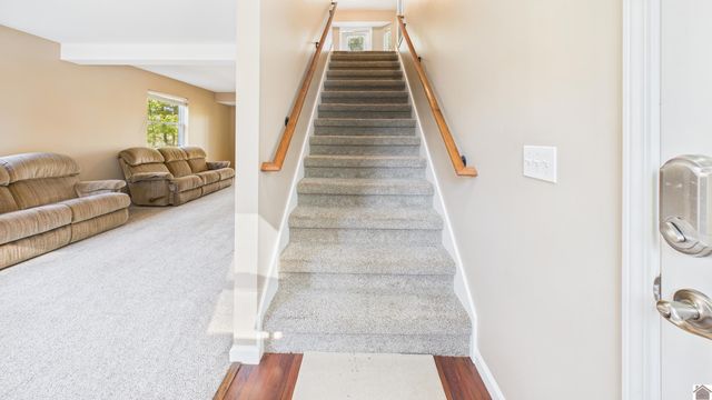 138 DEEPWOOD DRIVE, Murray, KY 42071