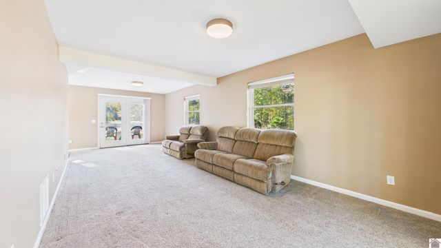 138 DEEPWOOD DRIVE, Murray, KY 42071