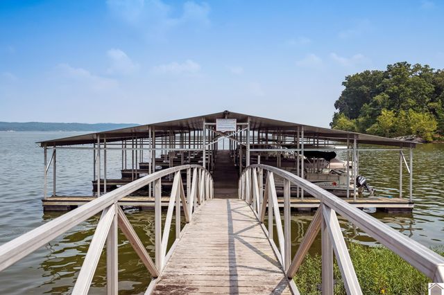 138 DEEPWOOD DRIVE, Murray, KY 42071