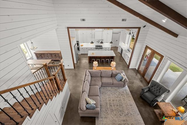 98 County Road 957b, Schulenburg, TX 78956