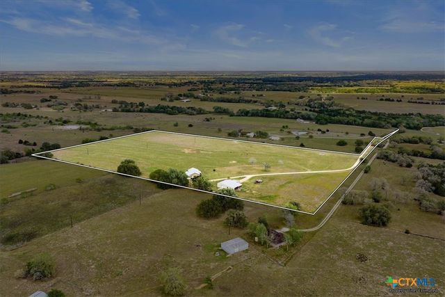 98 County Road 957b, Schulenburg, TX 78956