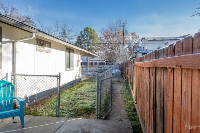 1566 S Oakland Ave, Boise, ID 83706