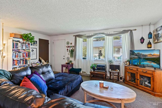 1566 S Oakland Ave, Boise, ID 83706