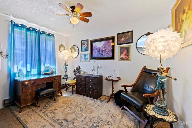 1566 S Oakland Ave, Boise, ID 83706