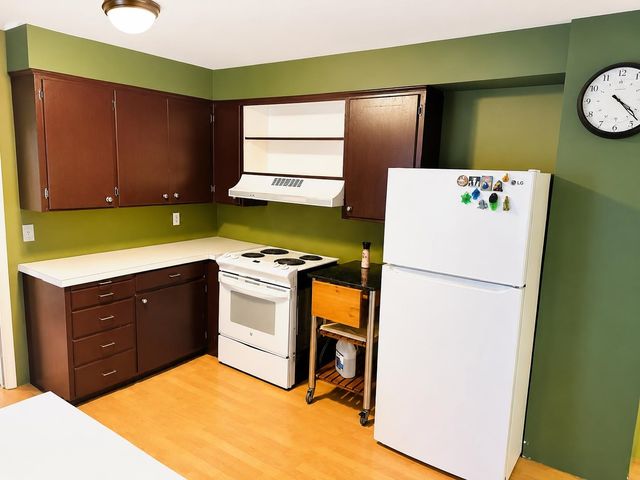 49905 North Avenue, Macomb Twp, MI 48042