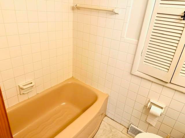 49905 North Avenue, Macomb Twp, MI 48042